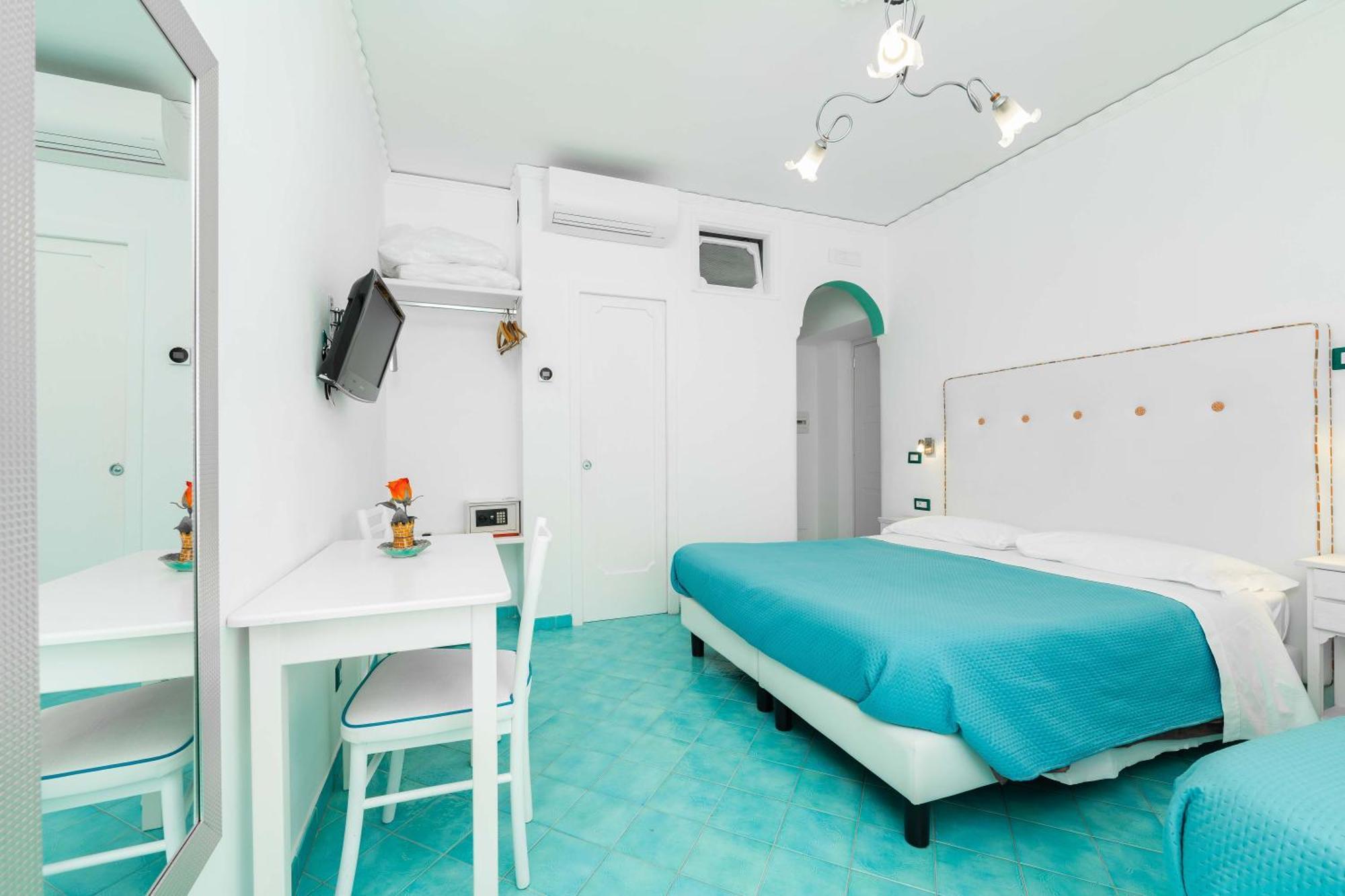 S. Andrea Hotel